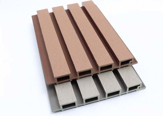 Panneaux de mur composés en plastique en bois extérieurs d'extérieur de revêtement de décoration du panneau de mur 26mm