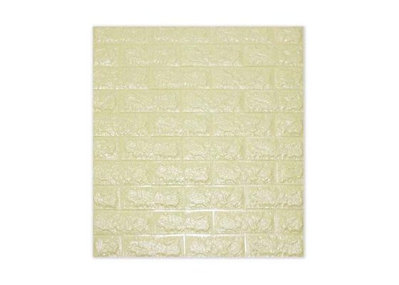 Papier peint auto-adhésif de mousse de PE pour l'autocollant de mur de peau et de bâton de salon