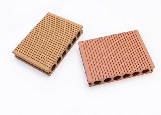 Panneaux de plate-forme composés en plastique en bois extérieurs de texture de Decking en bois du plancher WPC