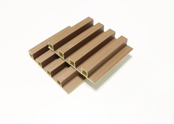 Les grains en bois ont stratifié le panneau de mur intérieur de WPC 160x24mm pour la décoration intérieure