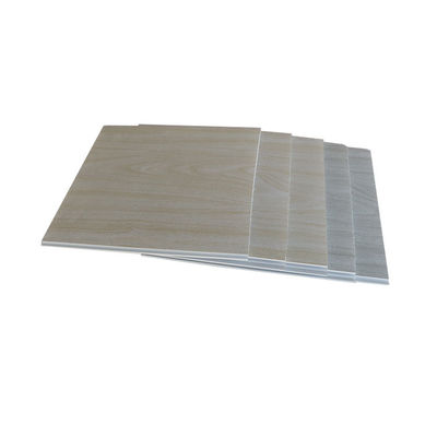 Mur stratifié intérieur de panneau de plafond de PVC de PVC pour la salle de bains