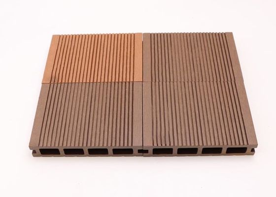 Plate-forme composée WPC du glissement WPC de plancher machinée par extrusion de Co anti extérieure