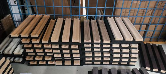 Panneau mural Wpc acoustique Panneau en ardoise en bois pour la décoration intérieure