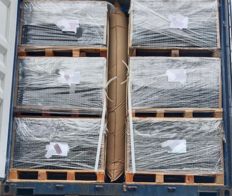 Panneaux muraux en WPC modernes avec une texture en grains de bois pour la décoration extérieure
