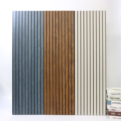 Panneau mural en PVC à flûte en PVC ignifuge en feuille de PVC légère Panneau mural en PVC pour décoration intérieure en gros Panneau mural en PVC Installation facile