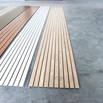 Panneau de plafond en PVC à motif marbre utilisé comme panneau mural Décor mural de luxe moderne Alternative légère au panneau mural en pierre