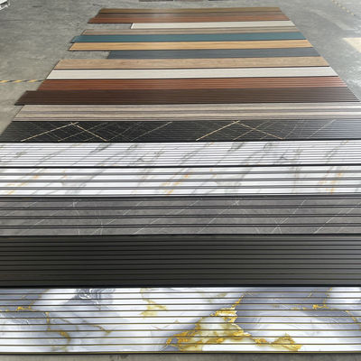 Panneau de plafond en PVC facile à installer pour mur - Solution simple pour panneaux muraux - Gain de temps et de main-d'œuvre - Faible coût d'installation - Panneau mural