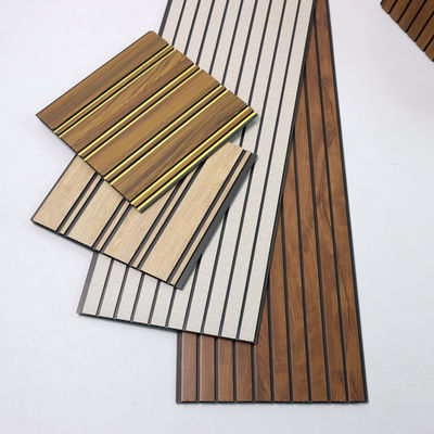 Panneau de plafond en PVC facile à installer pour mur - Solution simple pour panneaux muraux - Gain de temps et de main-d'œuvre - Faible coût d'installation - Panneau mural