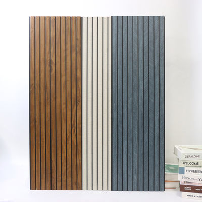 Panneau de plafond en PVC facile à installer pour mur - Solution simple pour panneaux muraux - Gain de temps et de main-d'œuvre - Faible coût d'installation - Panneau mural