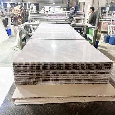 Panneau mural de douche en PVC de design moderne pour la salle de bain à la maison et à l'hôtel