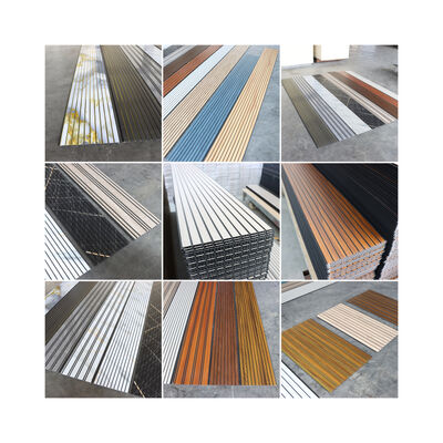 Résistance à l'humidité supérieure à la pourriture Panneau mural en PVC à flûte utilisé dans les restaurants hôpitaux laboratoires