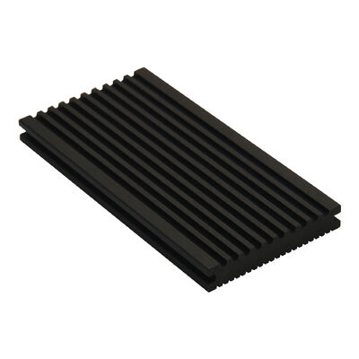 Decking en composite WPC creux extérieur.