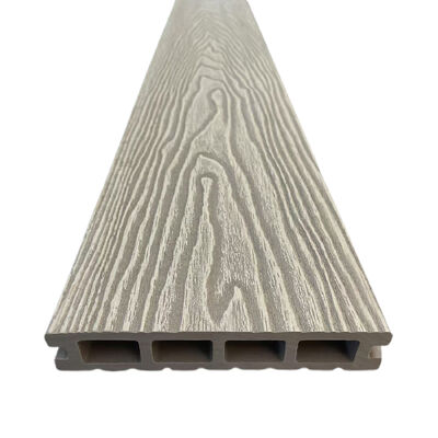 Decking en composite WPC creux extérieur.