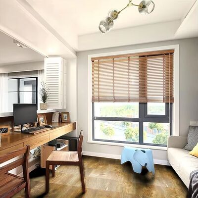 Plancher de vinyle Spc de luxe de haute qualité, revêtement de sol Spc brillant Piso Flotante