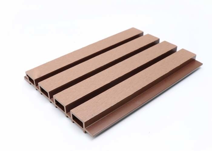 Décoration extérieure de l'extérieur WPC de mur d'extrusion composée en plastique en bois du panneau 28mm Co