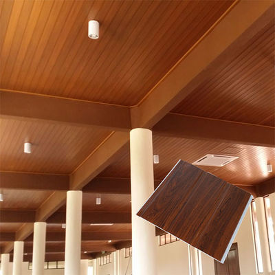 Revêtement en plastique décoratif ignifuge de mur de panneau de plafond de mur de PVC pour la salle de bains à la maison