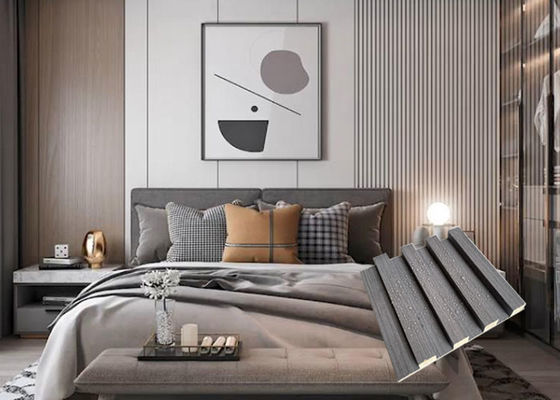 Revêtement en plastique en bois de mur de cavité de luxe de panneau de mur de WPC pour la décoration à la maison