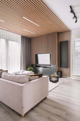 Les grains en bois en bois ont stratifié le panneau de mur intérieur de WPC pour la décoration d'intérieur