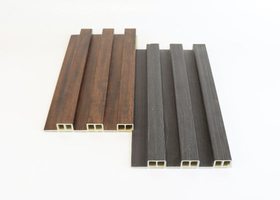 Revêtement composé en plastique en bois de mur de la décoration intérieure WPC de panneau de mur de WPC