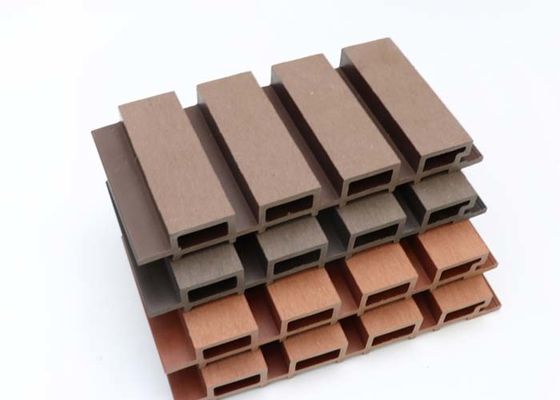 Panneau composé en plastique cannelé extérieur de mur de revêtement extérieur de panneau de mur de WPC