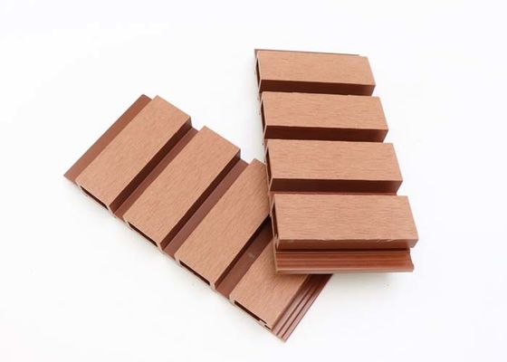 panneau composé en plastique de mur WPC de mur de 160x24mm de panneau en bois extérieur de cavité