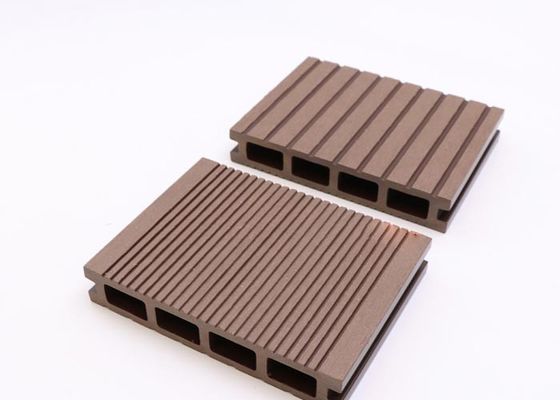 3d a gravé le plancher en refief composé en plastique en bois extérieur de Decking en bois de WPC