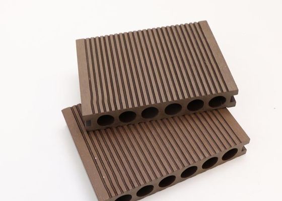 Panneau de plate-forme composé en plastique du plancher WPC de WPC en bois extérieur de Decking