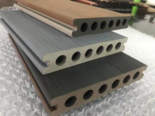 Imperméabilisez non le plancher machiné par Decking extérieur en bois de chêne du glissement WPC