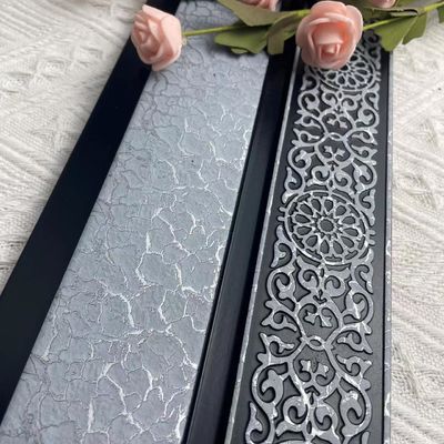 Mur 3D en bois intérieur de picoseconde de décoration imperméable lambrissant le bâti de corniche