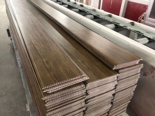 En stratifié décoratif PVC en bois panneau de plafond l'intérieur en plastique de panneau de mur de 25cm