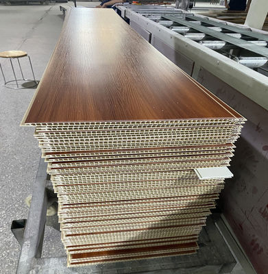 En stratifié décoratif PVC en bois panneau de plafond l'intérieur en plastique de panneau de mur de 25cm