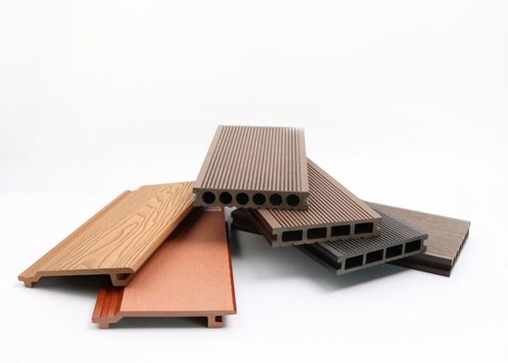 Panneau résistant 140x25x2900 de terrasse du Decking WPC de la fente en plastique WPC