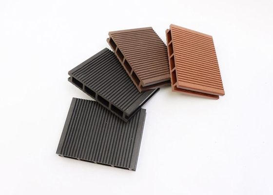 Panneau imperméable du mur WPC de PVC de jardin pour l'anti décoration extérieure de glissement écologique