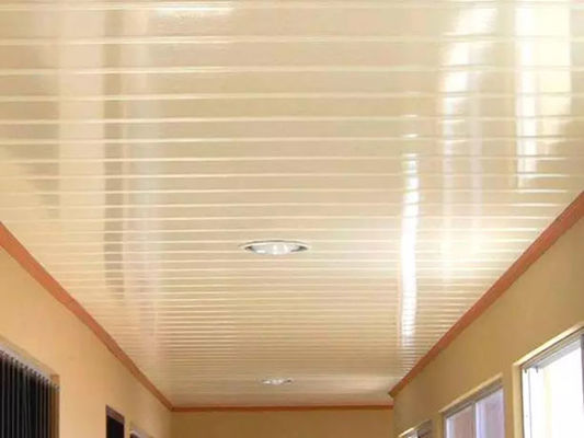 Feuille en plastique de plafond de PVC de panneau de plafond de matériau de construction de panneau de plafond de PVC