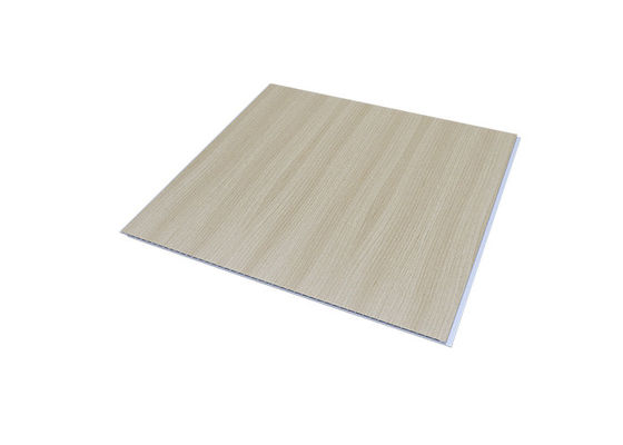 Panneau de mur cannelé par revêtement composé en plastique d'intérieur de revêtement de PVC de panneau de plafond de PVC en bois