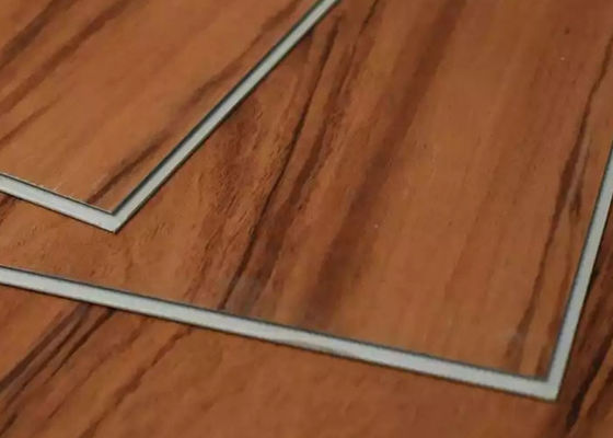 clic en bois SPC de grain de 180x1220x4mm parquetant le plancher en plastique imperméable de PVC