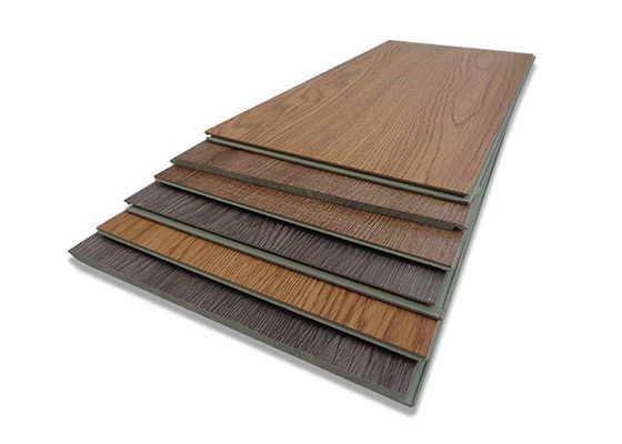 La planche intérieure de vinyle couvrent de tuiles parqueter le plancher en plastique imperméable de vinyle de PVC