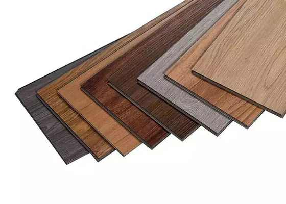 le couplage de plancher de 4mm 3.5mm cliquent sur 4mm que le vinyle SPC cliquent sur parquetant les tuiles d'intérieur