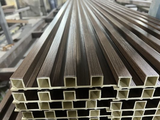 Auvent stratifié par revêtement composé en bois de panneau du substitut WPC
