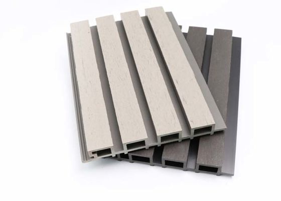 Extrusion extérieure en bois du revêtement Co de panneau de mur de l'extérieur WPC de grain ignifuge