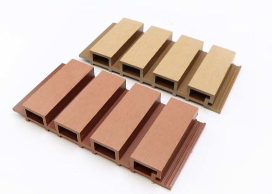 Extrusion extérieure en bois du revêtement Co de panneau de mur de l'extérieur WPC de grain ignifuge