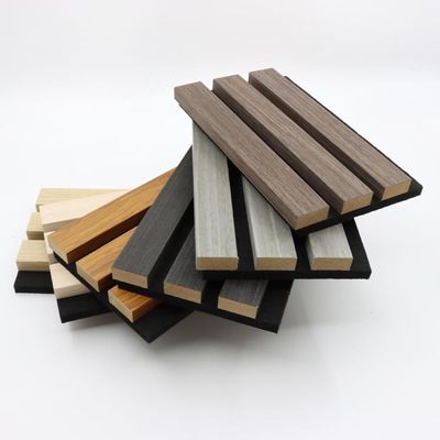 Panneaux muraux acoustiques en fibre de polyester Wpc Placage en bois écologique