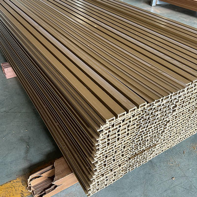 Décoratif de revêtement murale en WPC en bois extérieur 219*26mm